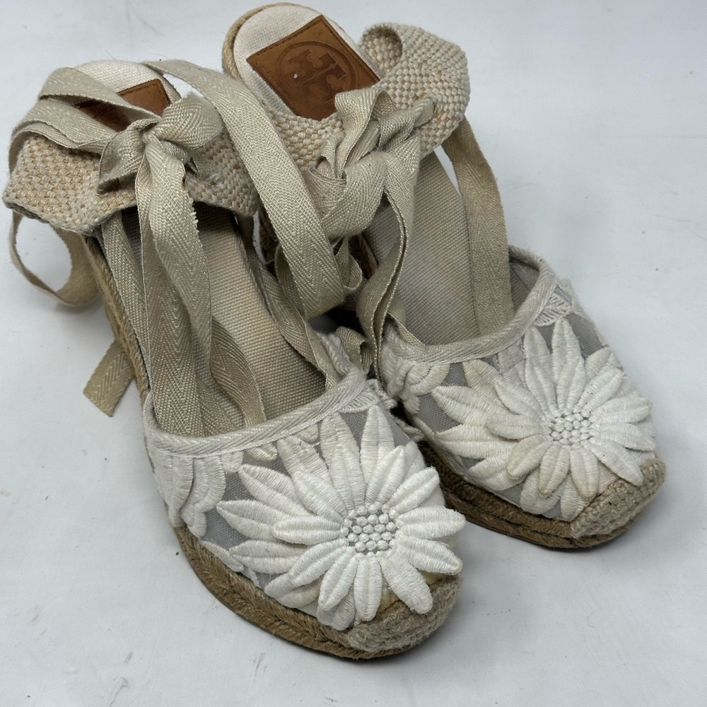 Tory Burch Emile Wedge Espadrille in ivory size 5